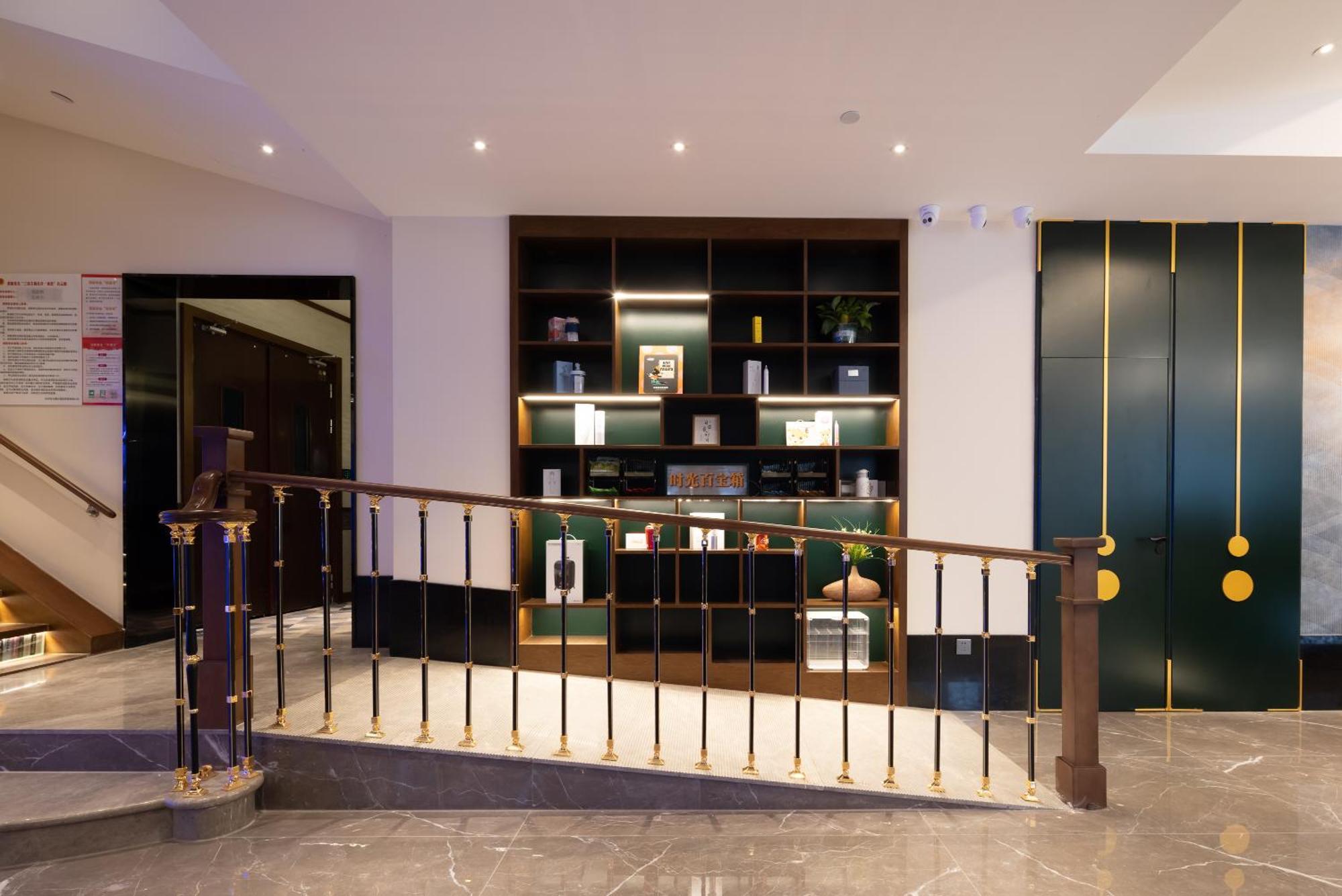 Nost Algia S Hotel In The West Lake Scenic Area-,Lingyin Temple, Leifeng Tower, Children'S Playground, Free Night Snack, Free Laundry, English Communication Well, Free Travel Advice 杭州 外观 照片