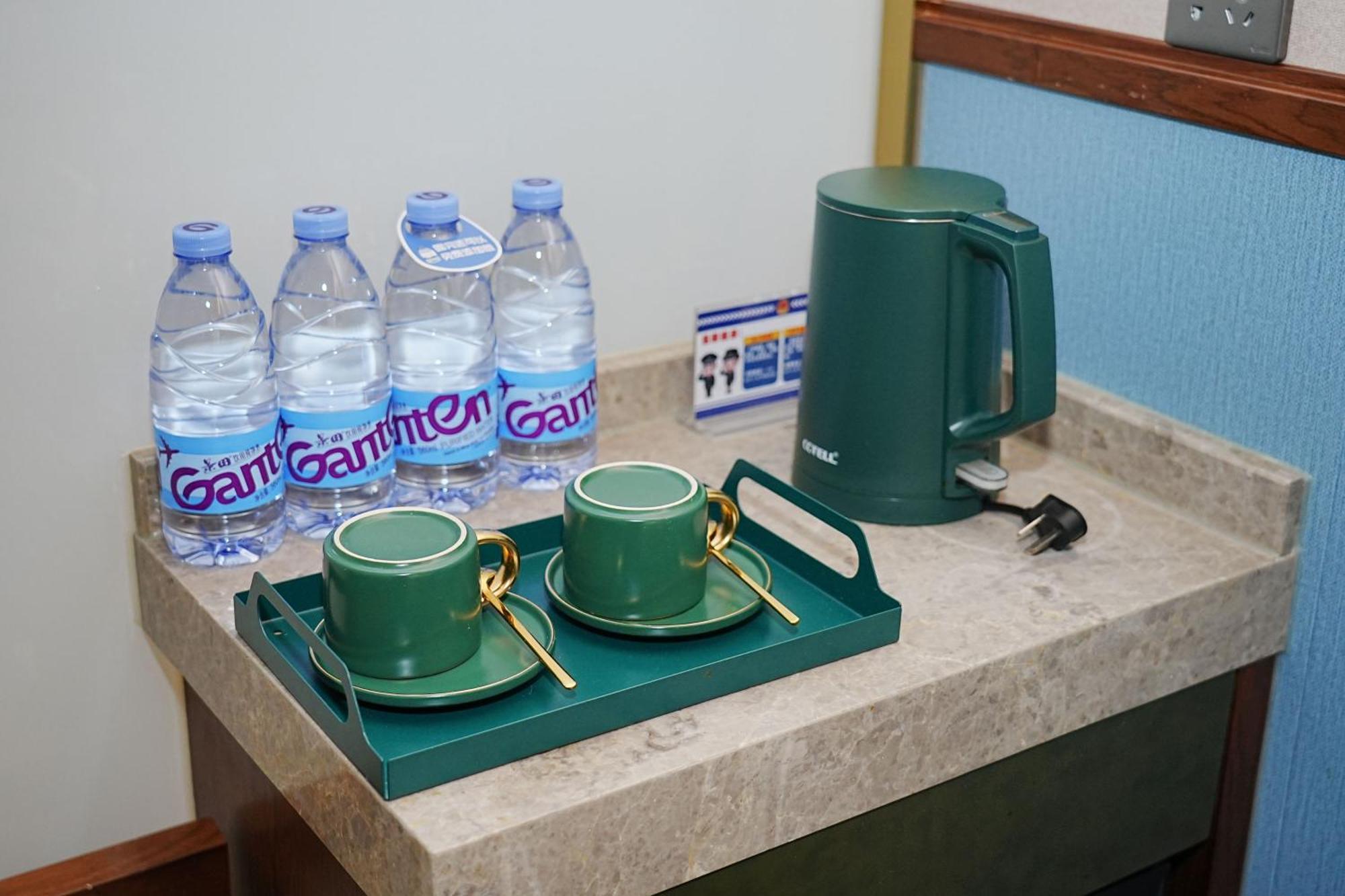 Nost Algia S Hotel In The West Lake Scenic Area-,Lingyin Temple, Leifeng Tower, Children'S Playground, Free Night Snack, Free Laundry, English Communication Well, Free Travel Advice 杭州 外观 照片