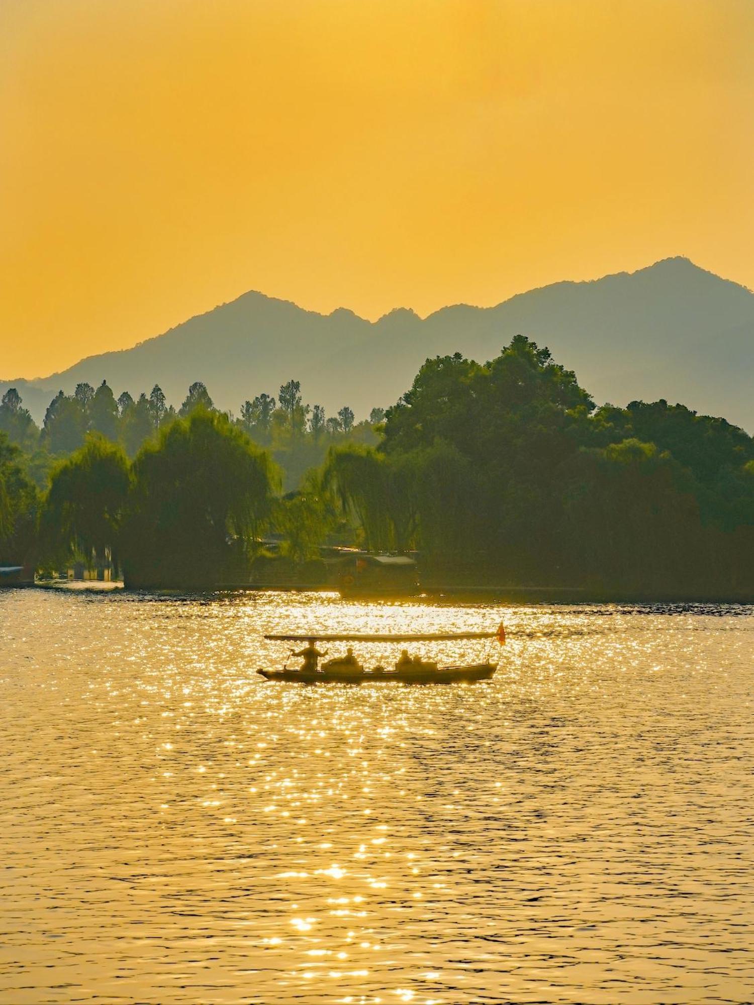 Nost Algia S Hotel In The West Lake Scenic Area-,Lingyin Temple, Leifeng Tower, Children'S Playground, Free Night Snack, Free Laundry, English Communication Well, Free Travel Advice 杭州 外观 照片