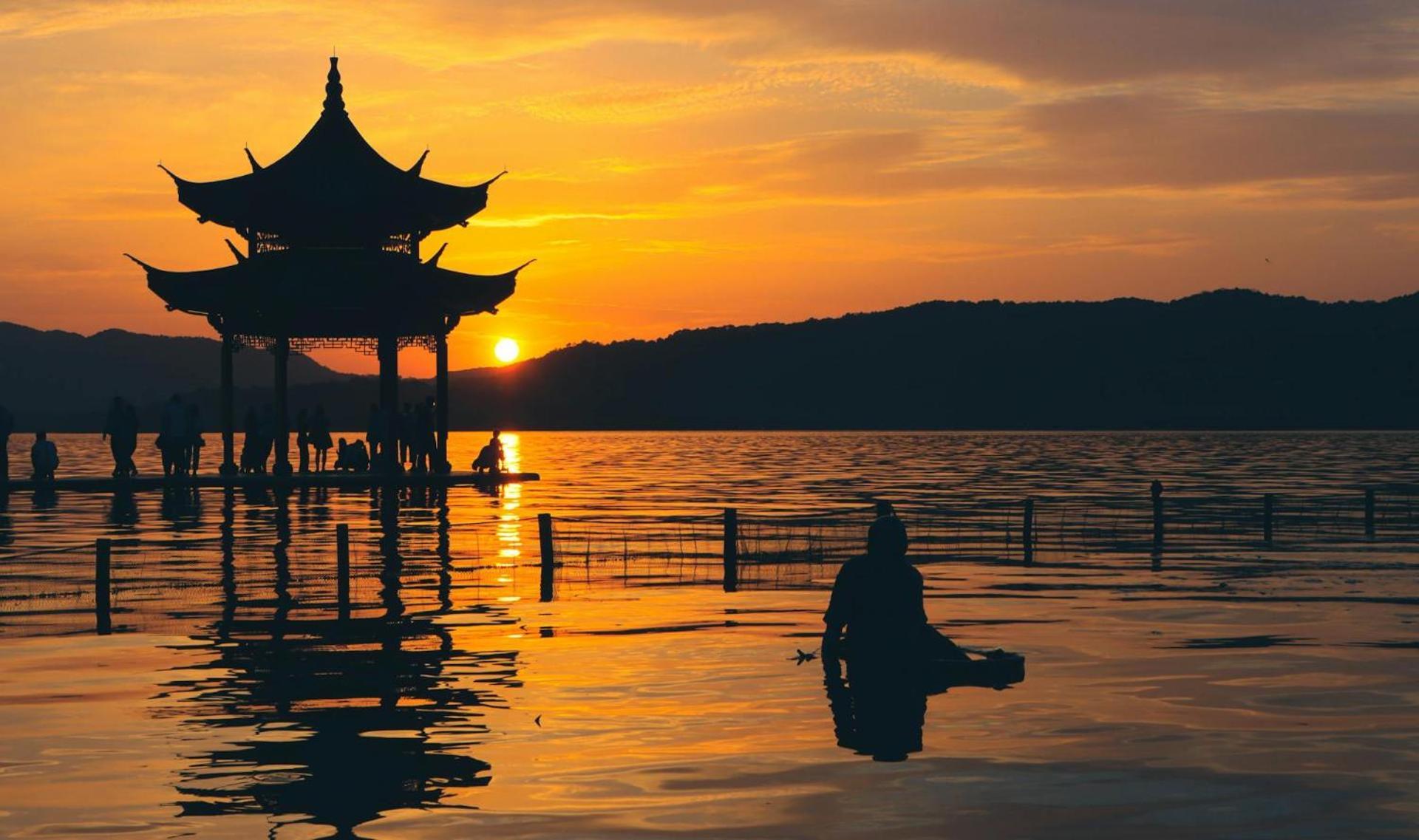 Nost Algia S Hotel In The West Lake Scenic Area-,Lingyin Temple, Leifeng Tower, Children'S Playground, Free Night Snack, Free Laundry, English Communication Well, Free Travel Advice 杭州 外观 照片